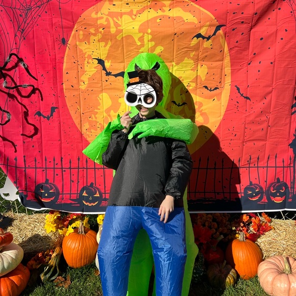 Inflatable Costume Bundle - Picture 4 of 5